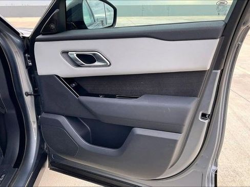 Used 2025 Land Rover Range Rover Velar Dynamic SE image 29