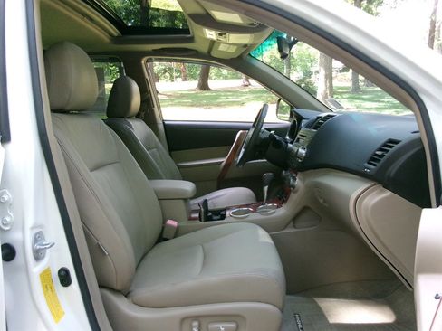 Used 2008 Toyota Highlander Limited FWD image 18