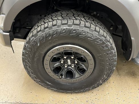 Used 2023 Ford F150 Raptor w/ Raptor Carbon Fiber Package AWD/4WD image 7