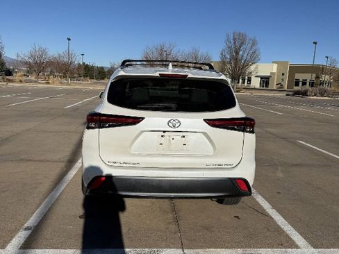 Used 2020 Toyota Highlander Limited image 5