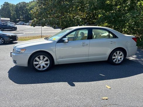 Used 2008 Lincoln MKZ FWD image 3