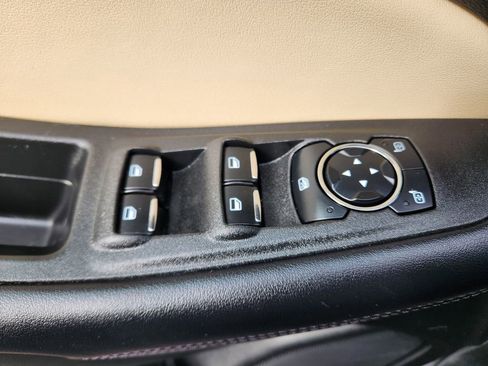 Certified 2024 Ford Edge SE image 9