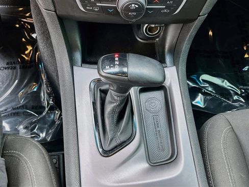Used 2022 Dodge Charger GT w/ Blacktop Package RWD image 16