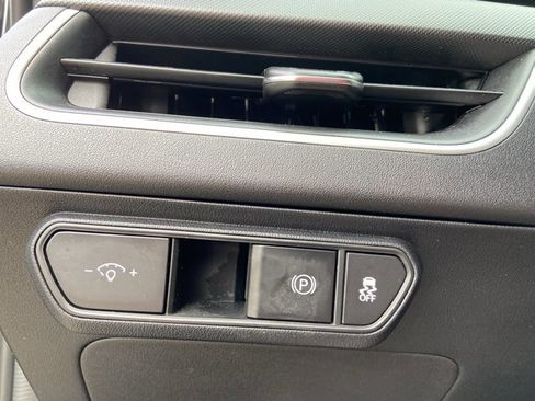 Used 2025 Kia K4 LXS image 29