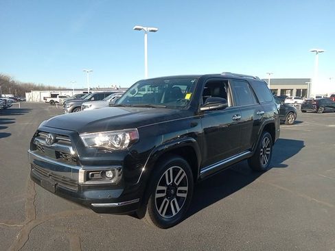 Used 2023 Toyota 4Runner Limited image 3