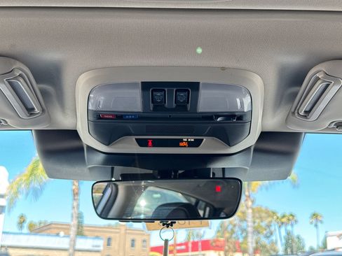 Certified 2025 Subaru Crosstrek 2.5i Limited w/ Crosstrek Mirror Package AWD/4WD image 14
