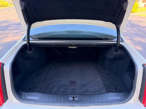 Used 2009 Cadillac DTS Luxury I w/ Sun And Navigation Package image 20