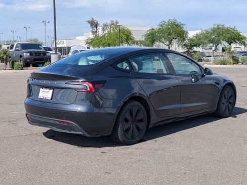 Used 2025 Tesla Model 3 Long Range image 5
