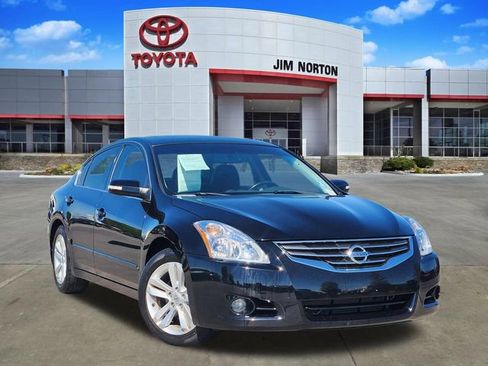 Used 2012 Nissan Altima 3.5 SR w/ Sport Pkg FWD image 1
