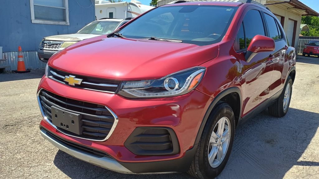Used 2022 Chevrolet Trax LT w/ Driver Confidence Package AWD/4WD image 1