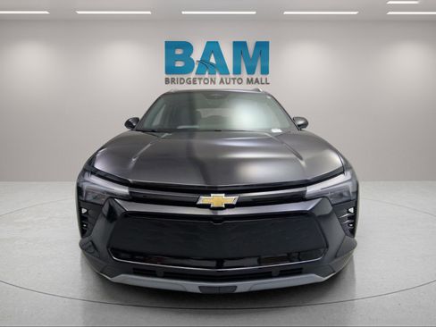 New 2025 Chevrolet Blazer EV LT image 2