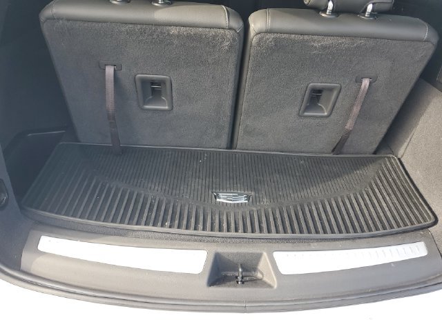 Used 2025 Cadillac XT6 Luxury w/ LPO, Floor Liner Package AWD/4WD image 9