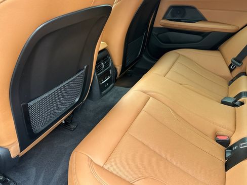 Used 2023 BMW i4 eDrive35 w/ Premium Package RWD image 11