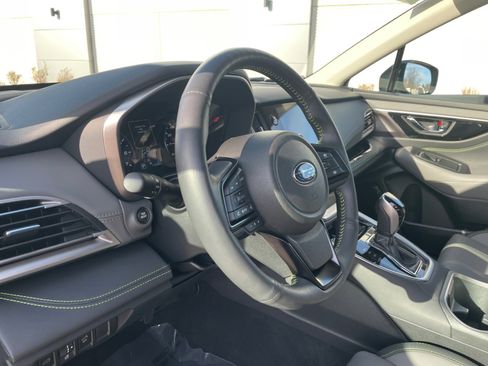 Certified 2025 Subaru Outback Onyx Edition XT image 25