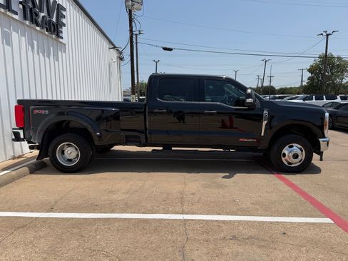 Used 2024 Ford F350 XLT AWD/4WD image 8