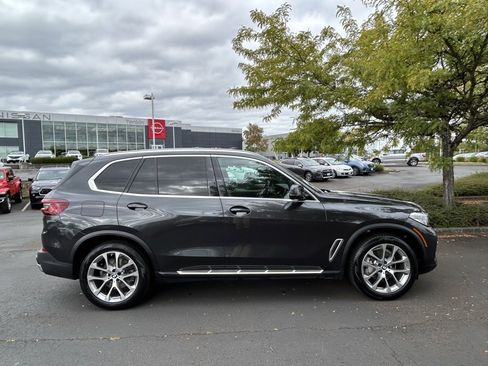 Used 2023 BMW X5 xDrive40i image 3