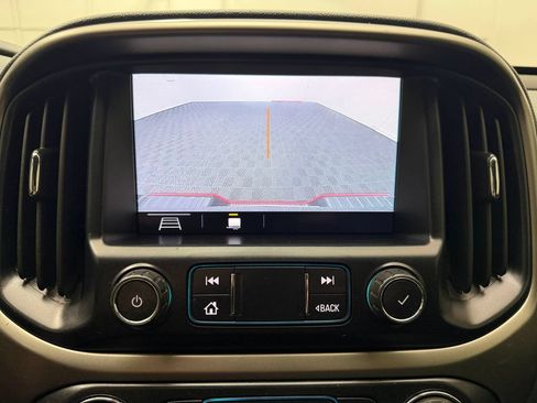 Used 2020 Chevrolet Colorado Z71 AWD/4WD image 24