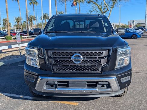 Certified 2021 Nissan Titan SV w/ SV Convenience Package image 9