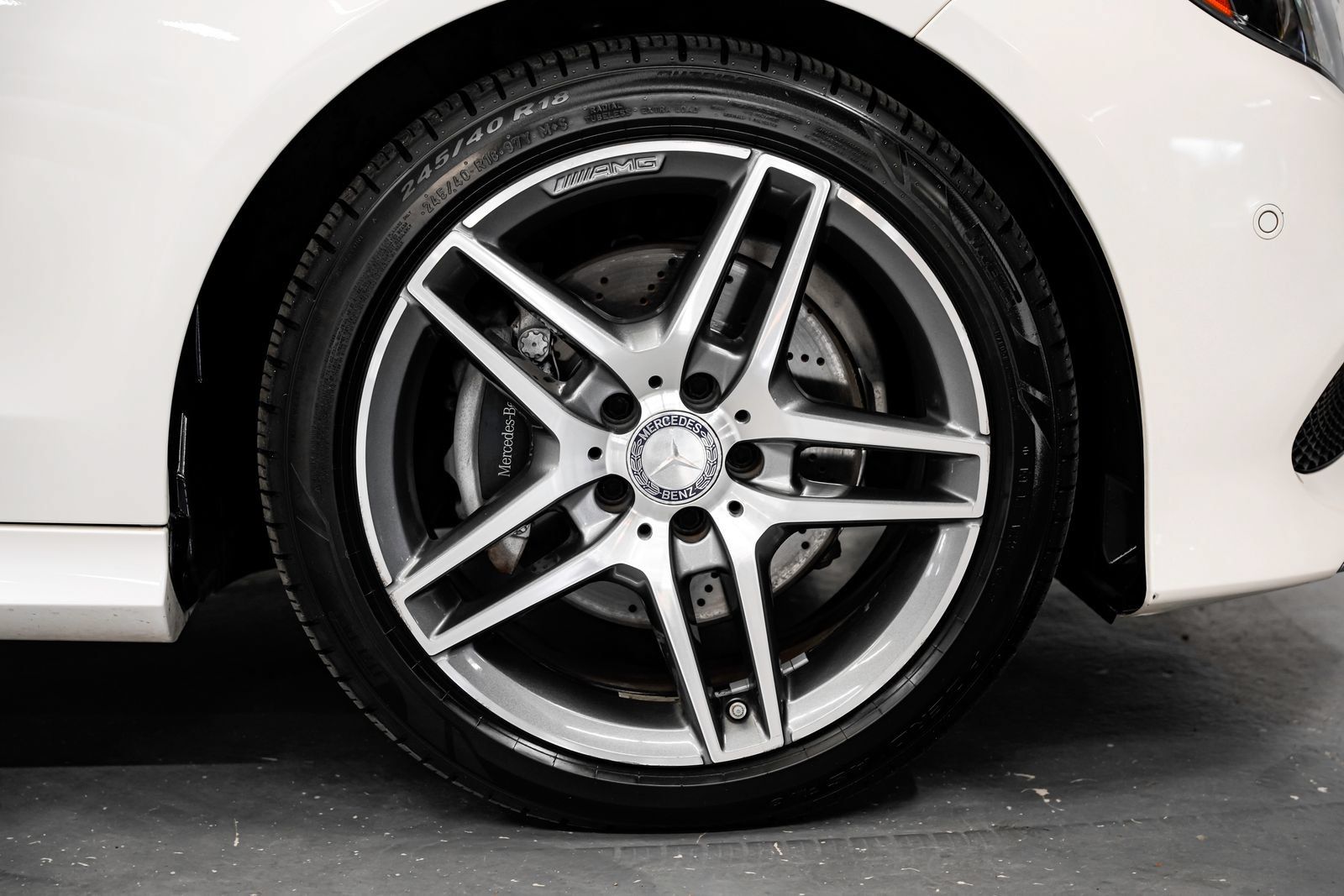 Used 2015 Mercedes-Benz E 400 Sedan image 52