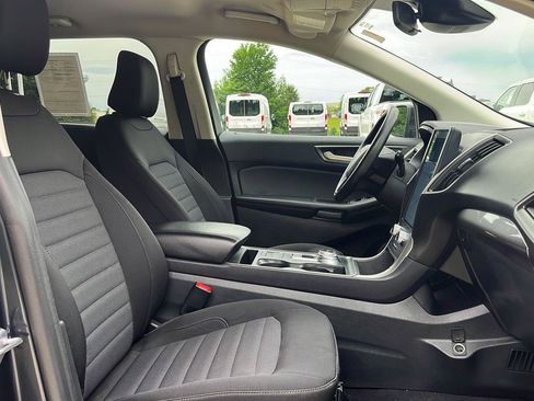 Certified 2024 Ford Edge SE w/ Black Appearance Package AWD/4WD image 29