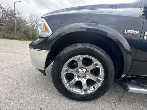 Used 2017 RAM 1500 Laramie w/ Convenience Group AWD/4WD image 18