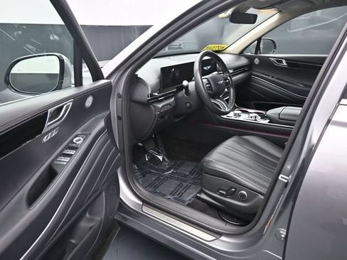 Used 2025 Genesis GV80 2.5T Standard AWD/4WD image 12