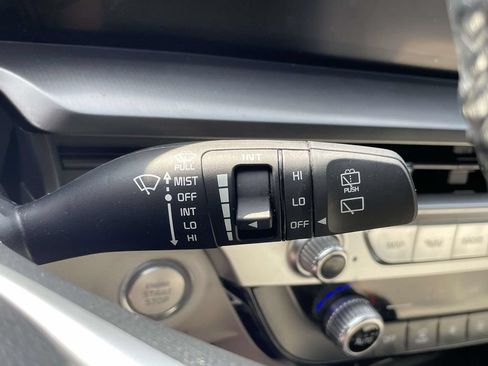 Used 2023 Kia Telluride S FWD image 30