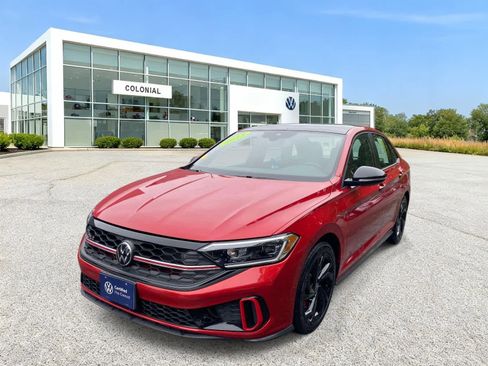 Used 2023 Volkswagen Jetta GLI Autobahn FWD image 1