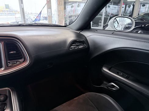 Used 2021 Dodge Challenger R/T Scat Pack w/ Plus Package image 41