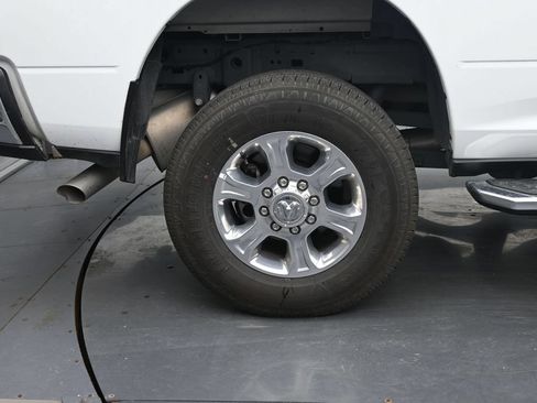 Used 2026 RAM 2500 Big Horn AWD/4WD image 17