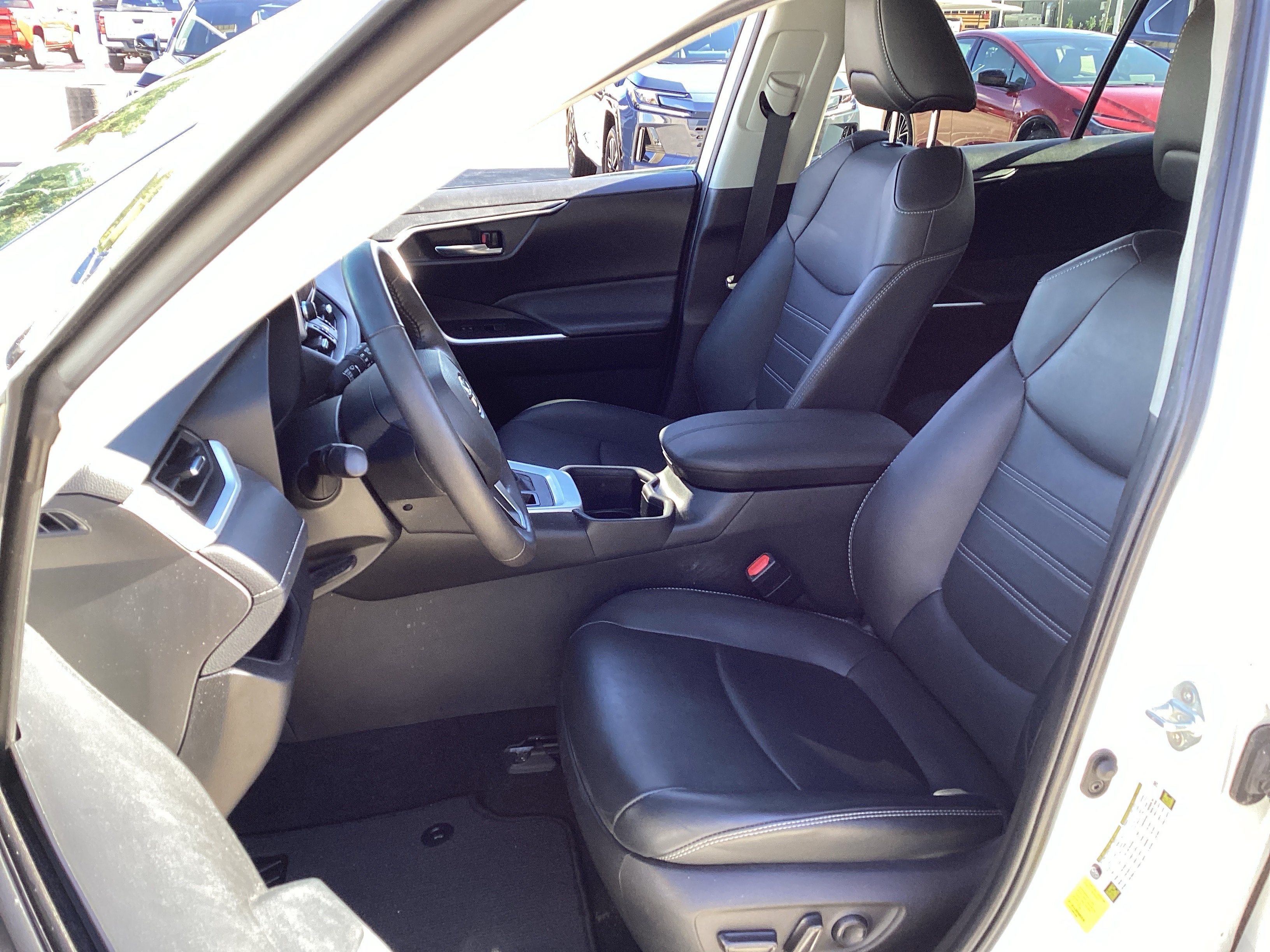 Used 2024 Toyota RAV4 XLE Premium FWD image 15