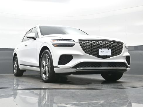 Certified 2026 Genesis GV70 2.5T Select image 34