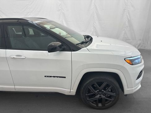 Used 2024 Jeep Compass Limited w/ High Altitude Package AWD/4WD image 9