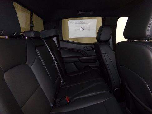 New 2025 Chevrolet Colorado LT w/ LT Convenience Package image 10