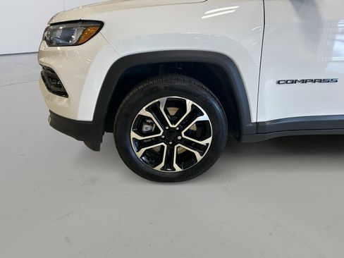 Used 2024 Jeep Compass Limited AWD/4WD image 9