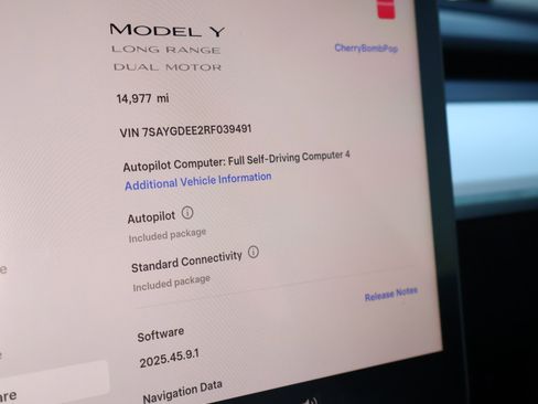 Used 2024 Tesla Model Y Long Range image 4