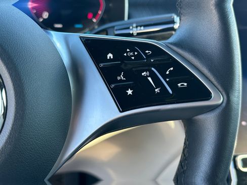 Used 2023 Mercedes-Benz GLC 300 4MATIC image 19