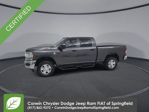 Used 2024 RAM 2500 Tradesman w/ Chrome Appearance Group AWD/4WD image 8