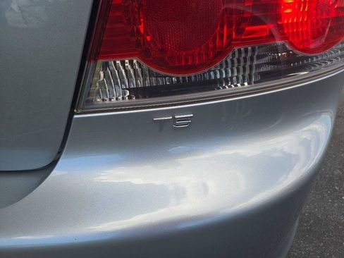 Used 2010 Volvo C70 T5 FWD image 35