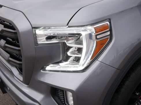 Used 2022 GMC Sierra 1500 Elevation w/ LPO, Elevation Black Package image 15