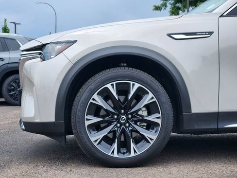 Used 2024 MAZDA CX-90 Plug-In Hybrid w/ Premium Pkg AWD/4WD image 9