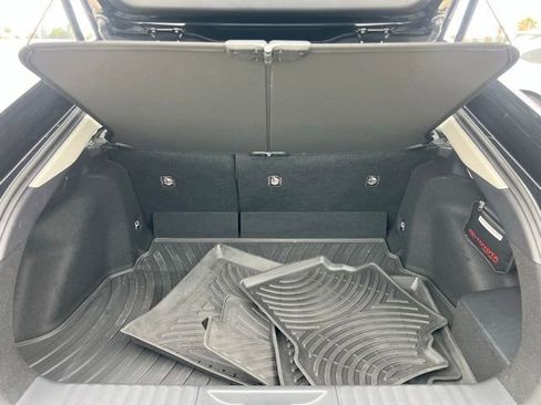 Used 2026 Toyota Prius LE FWD image 33