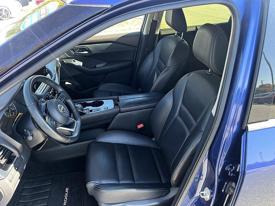 Certified 2023 Nissan Rogue SL w/ SL Premium Package FWD image 13