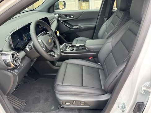 New 2026 Chevrolet Equinox LT w/ Convenience Package II image 14