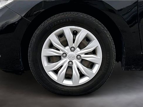 Used 2021 Hyundai Accent SE image 10