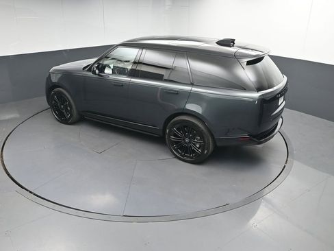 Used 2025 Land Rover Range Rover SE AWD/4WD image 34