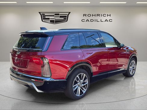 Used 2026 Cadillac Vistiq Sport w/ LPO, Floor Liner Package AWD/4WD image 5