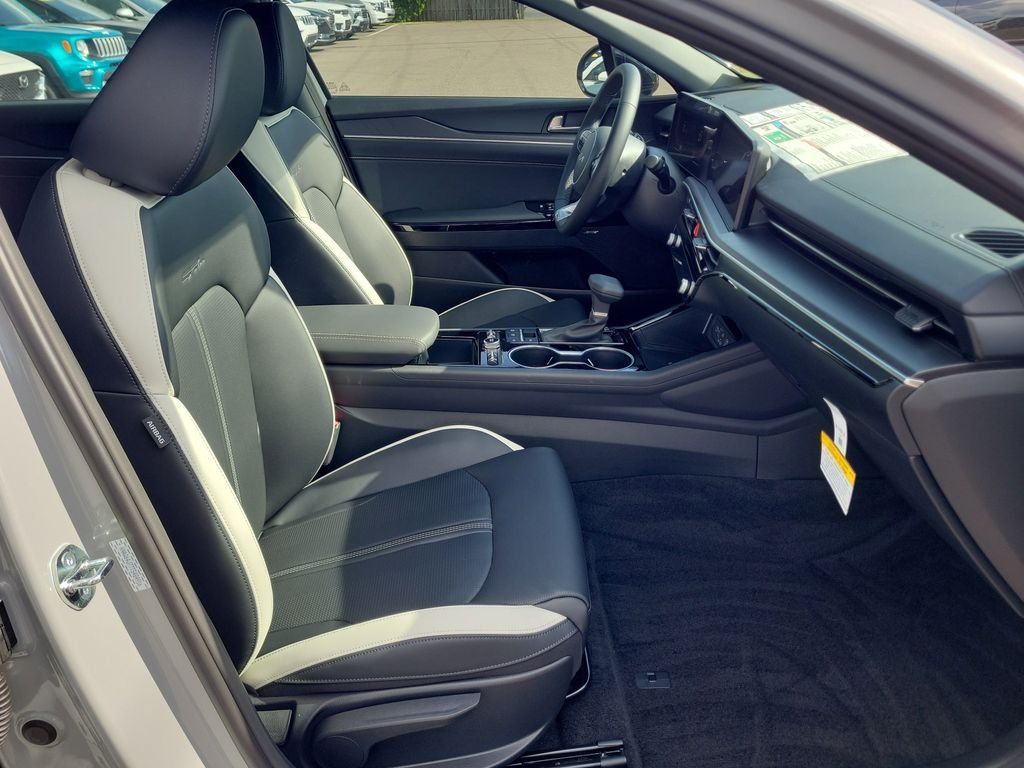 New 2026 Kia K5 GT-Line w/ GT-Line Premium Package FWD image 7