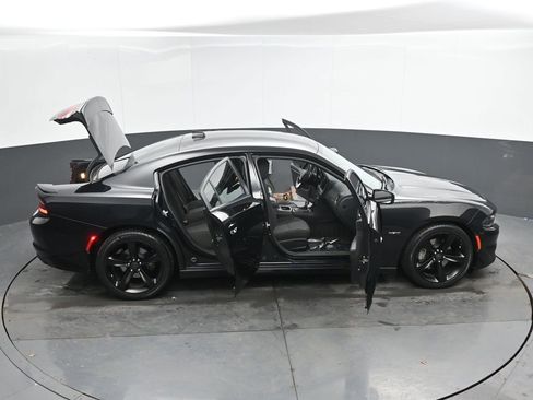 Used 2018 Dodge Charger R/T image 52