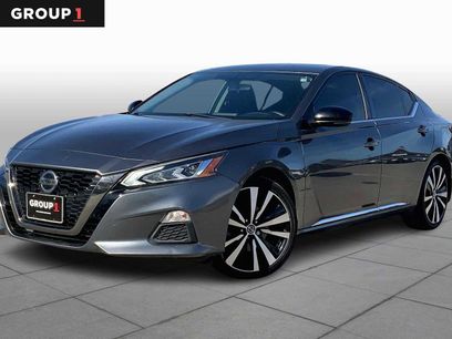 Used 2019 Nissan Altima 2.5 SR w/ SR Premium Package